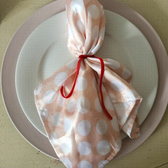 100 pink polka dot satin napkins wedding decor - Picture 2 of 5